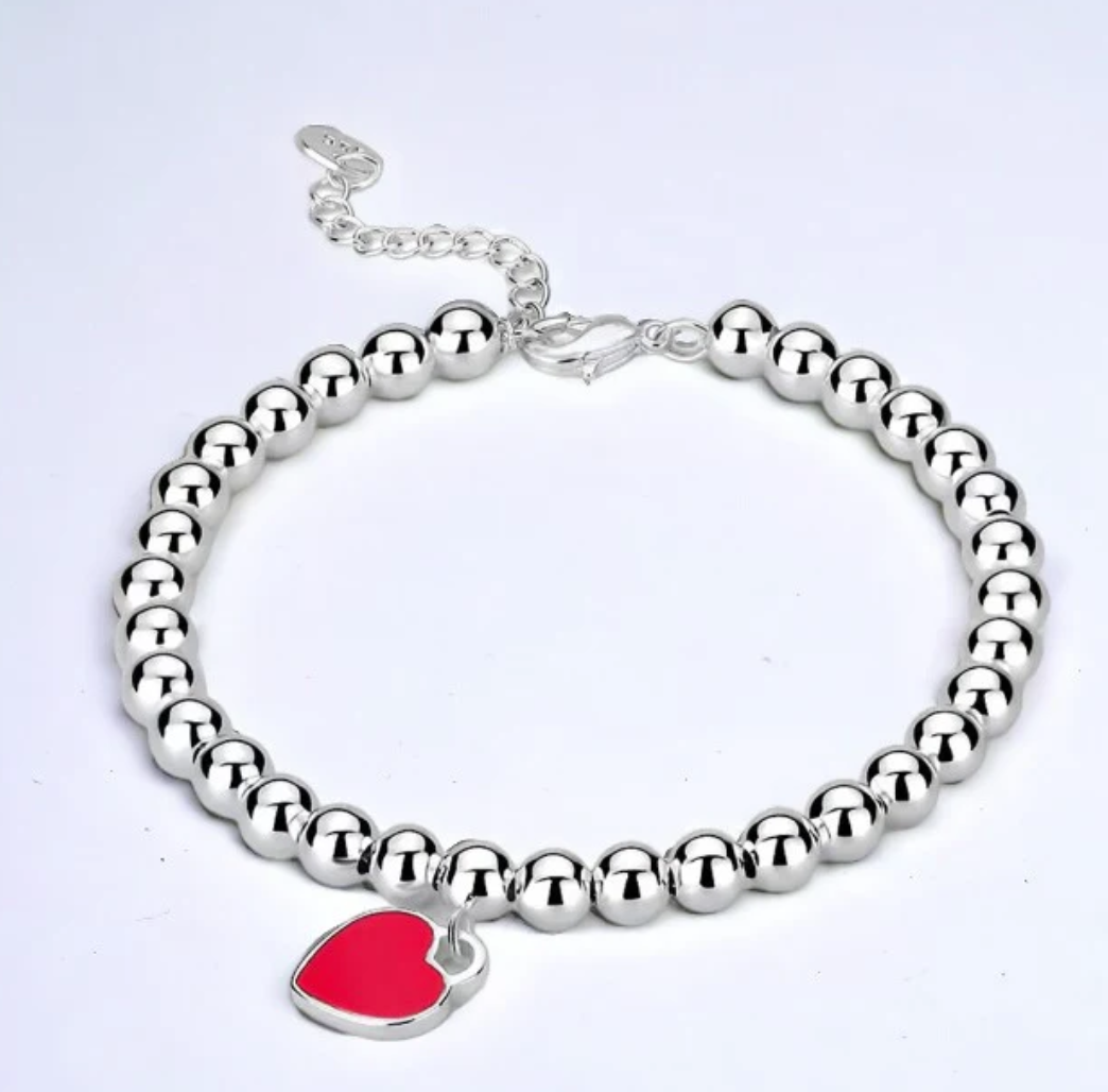 CloveLux™ Viral Heart Bracelet